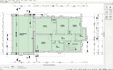 Grundriss-Ansicht eines Hauses mit Räumen wie "Essen/Wohnen", "Kochen", "Schlafen" und "Treppenhaus". Der Schnitt Architektur zeigt die Aufteilung der Räume.